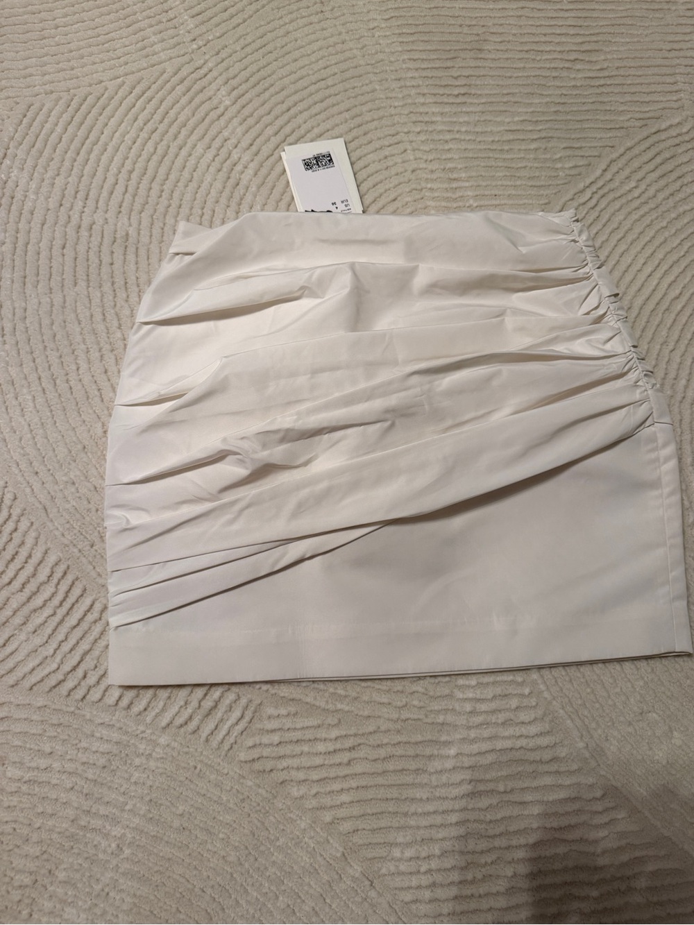 H&M INNOVATION CIRCULAR DESIGN STORY Collection skirt